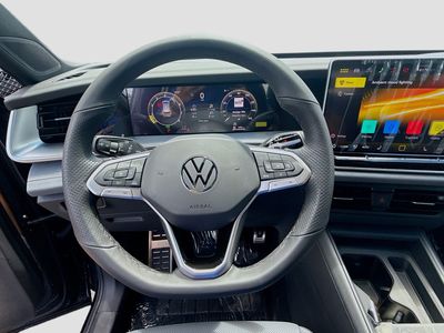 2026 Volkswagen Tiguan — photo 10 view