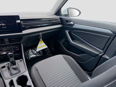 2026 Volkswagen Jetta - Photo 18