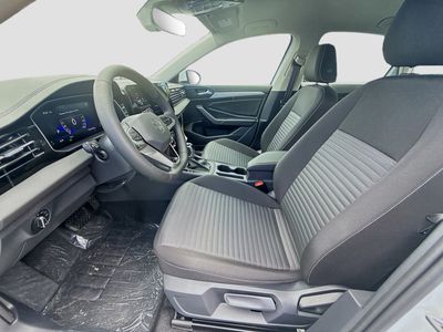 2026 Volkswagen Jetta - Photo 16