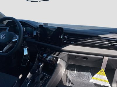 2026 Volkswagen Jetta - Photo 23