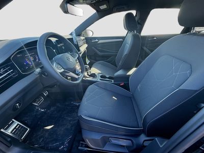 2026 Volkswagen Jetta - Photo 16