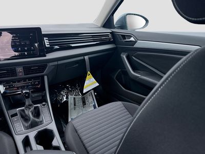 2026 Volkswagen Jetta - Photo 18