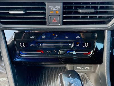 2026 Volkswagen Jetta - Photo 14