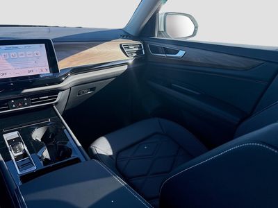 2026 Volkswagen Atlas - Photo 18