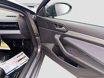 2026 Volkswagen Jetta - Photo 23