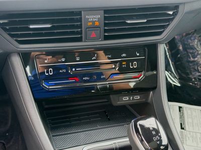 2026 Volkswagen Jetta - Photo 14