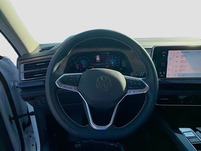2026 Volkswagen Atlas — photo 10 view