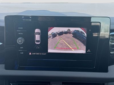 2026 Volkswagen Jetta - Photo 13