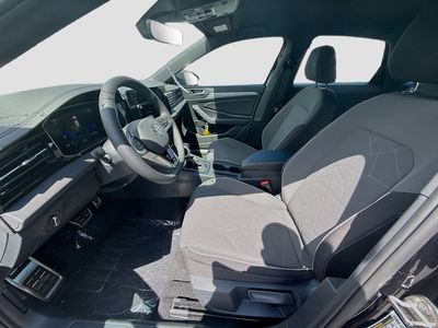 2026 Volkswagen Jetta - Photo 16