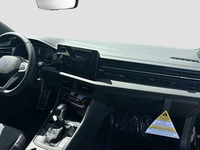 2026 Volkswagen Jetta - Photo 23