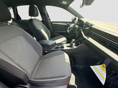 2026 Volkswagen Jetta - Photo 22