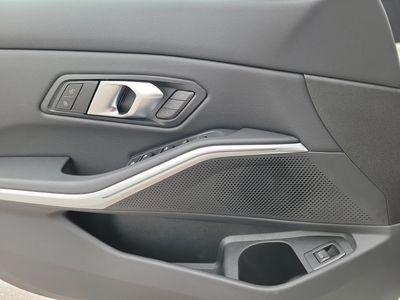 2024 BMW 3 Series - Photo 15