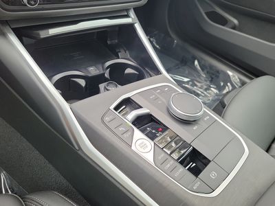 2024 BMW 3 Series - Photo 26