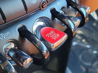 2024 MINI Hardtop 2 Door - Photo 30