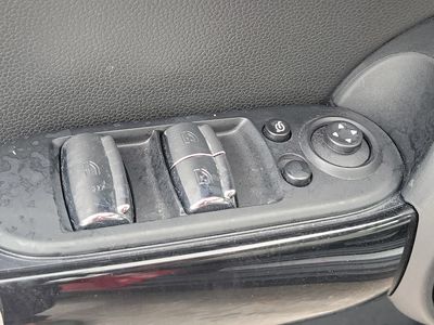 2024 MINI Convertible - Photo 11
