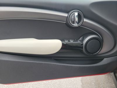 2024 MINI Convertible - Photo 10