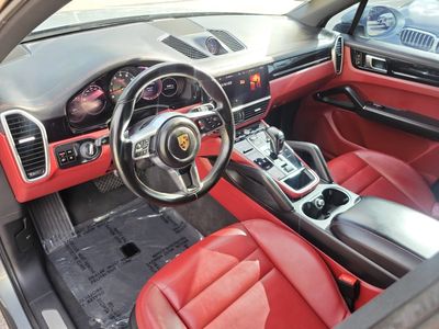 2021 Porsche Cayenne - Photo 18