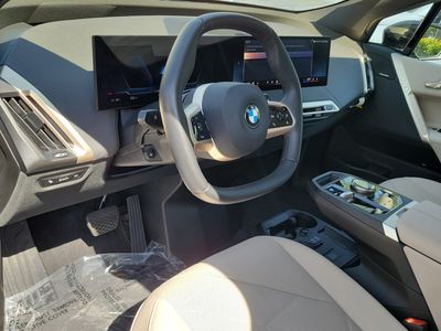 2026 BMW iX - Photo 18