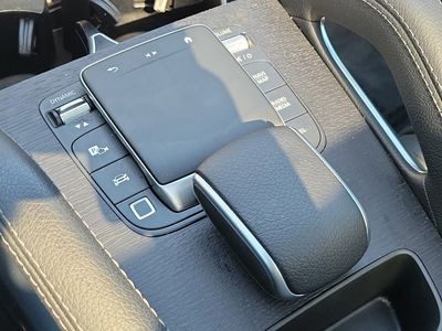 2025 Mercedes-Benz GLE - Photo 32