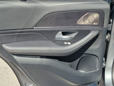 2025 Mercedes-Benz GLE - Photo 10