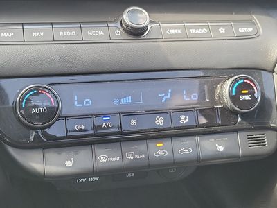 2023 Hyundai Elantra - Photo 29