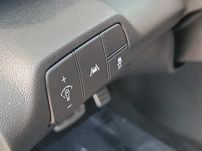 2023 Hyundai Elantra - Photo 21