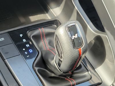 2023 Hyundai Elantra - Photo 30