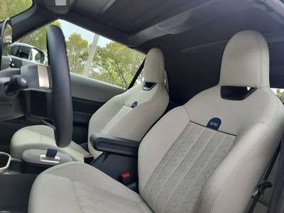 2025 MINI Convertible - Photo 15