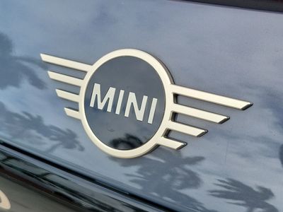 2025 MINI Convertible - Photo 5