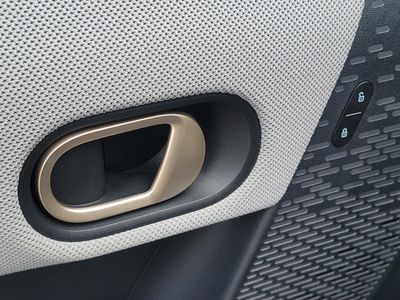 2025 MINI Convertible - Photo 12