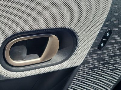 2025 MINI Convertible - Photo 14