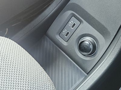 2025 MINI Convertible - Photo 30