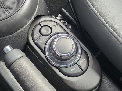2024 MINI Convertible - Photo 25