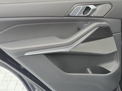 2025 BMW X5 - Photo 11