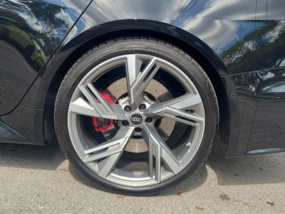 2022 Audi RS 6 Avant - Photo 8
