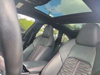 2022 Audi RS 6 Avant - Photo 21