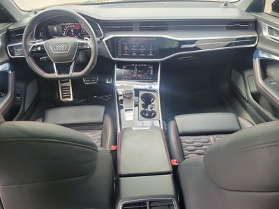 2022 Audi RS 6 Avant - Photo 13