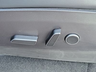 2021 Tesla Model Y - Photo 21