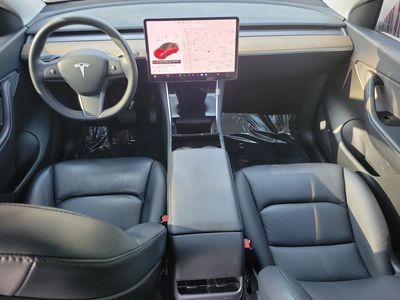 2021 Tesla Model Y - Photo 13