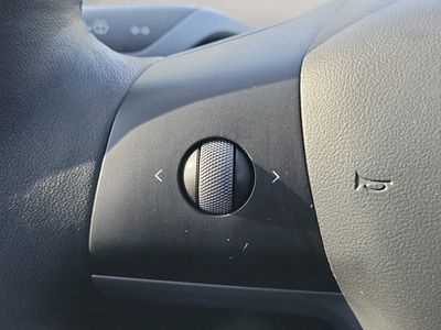 2021 Tesla Model Y - Photo 23