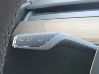 2021 Tesla Model Y - Photo 27