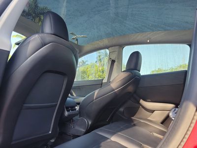 2021 Tesla Model Y - Photo 12