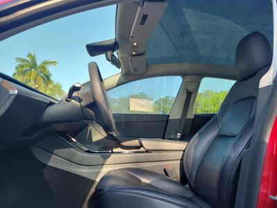 2021 Tesla Model Y - Photo 19