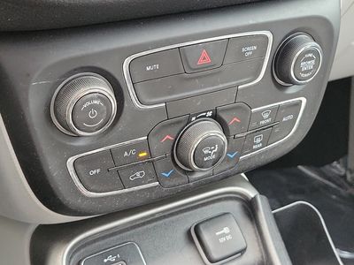 2019 Jeep Compass - Photo 29