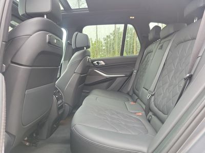 2025 BMW X5 - Photo 12