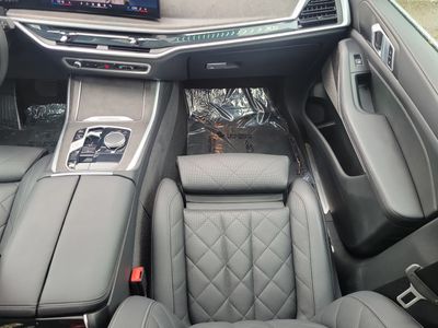2025 BMW X5 - Photo 16