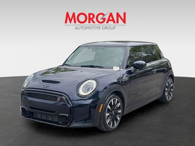 2023 MINI Hardtop 2 Door - Photo 2
