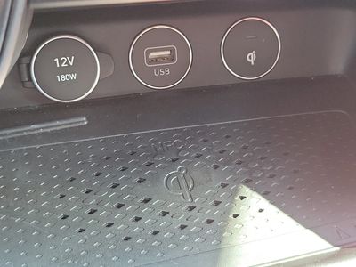 2023 Genesis G70 - Photo 31