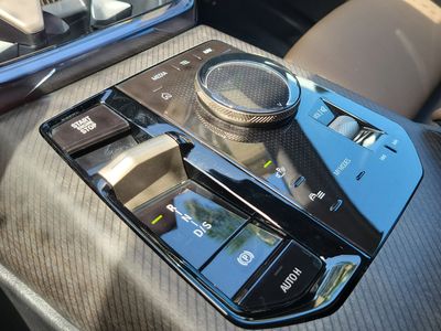 2025 BMW X3 - Photo 33