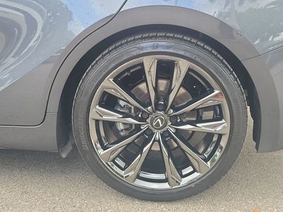 2023 Lexus IS - Photo 7